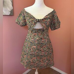 Anthropologie off the shoulder Bust tie with cut-out Cottagecore floral dress M